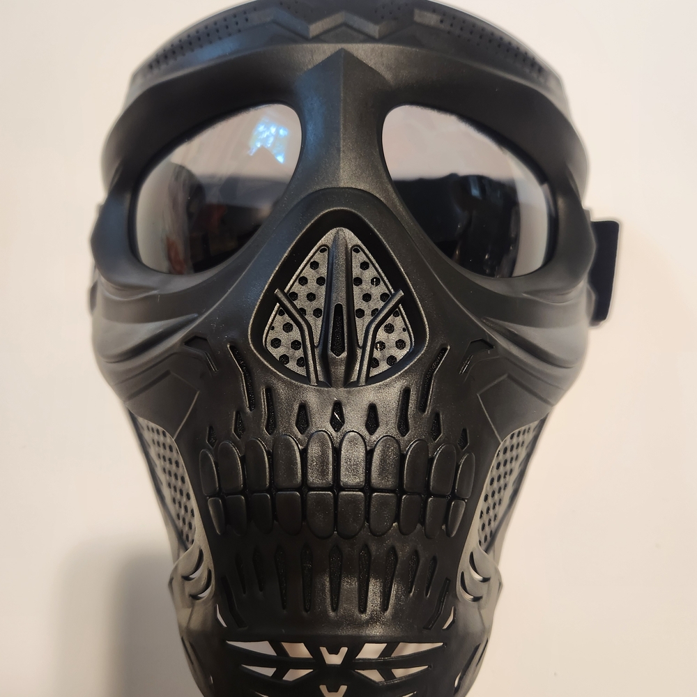Black Skull Face Mask - Picture 2 of 3